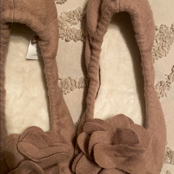 Never Worn!! Express Fashion wool ballet flats - Picture 3 of 4